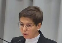 Recentemente deportada pelo governo Trump, jovem brasileira conta a sua história